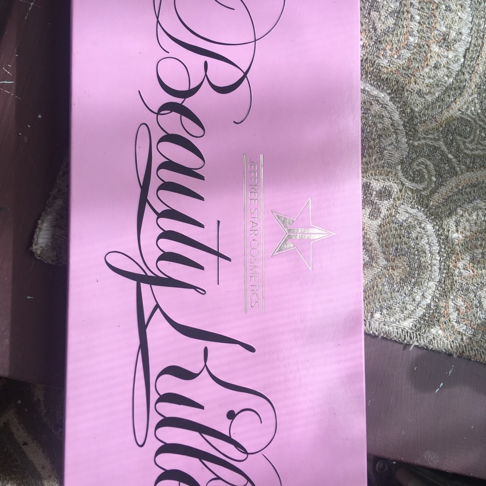 Jeffree Star Beauty Killer Palette 🌸
